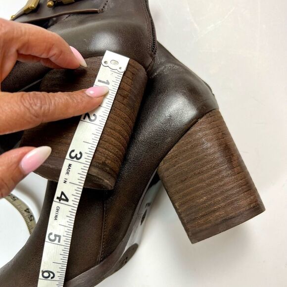 Isola Ladora Larka Horse-bit Leather Booties - Picture 9 of 11